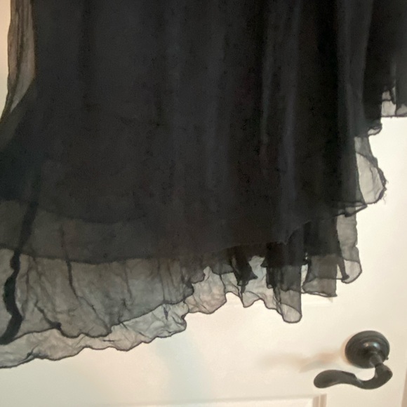 Open Shoulder flowing blouse - Picture 4 of 4